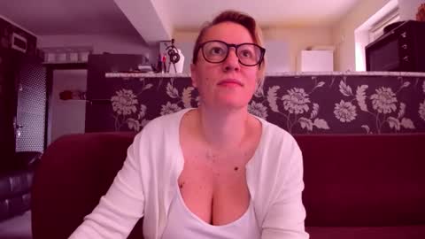 Katy online show from March 24, 6:19 am