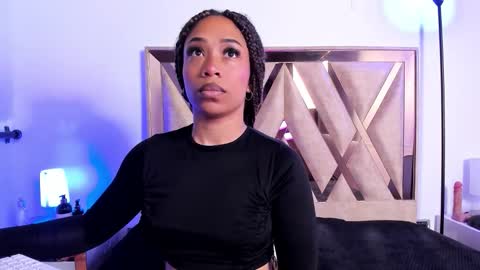 katyortiz online show from November 11, 11:45 am