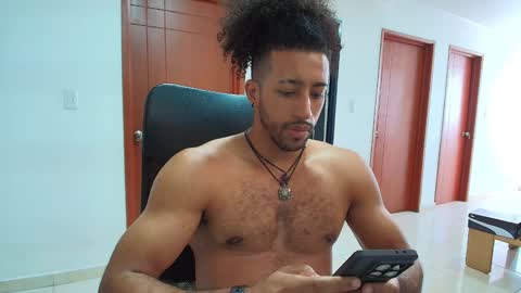 Kauri Lop online show from December 25, 8:17 pm