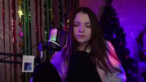  Nana  online show from December 21, 10:19 pm