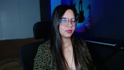 Snapshot of kay_avrill chatting on February 28, 6:54 am Kay online show from February 28, 6:54 am