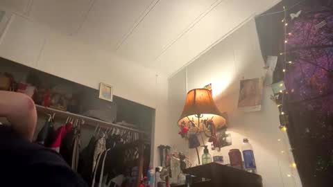 kay_la online show from September 20, 8:28 am