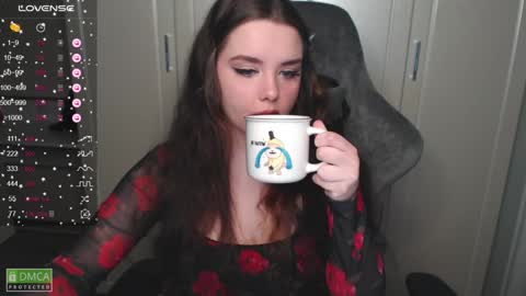 Snapshot of kayacherry chatting on December 14, 10:18 pm Alice online show from December 14, 10:18 pm