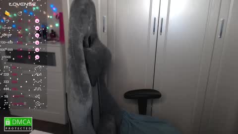 Snapshot of kayacherry chatting on March 3, 12:04 am Alice online show from March 3, 12:04 am