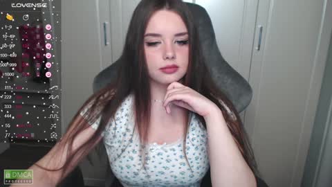 Snapshot of kayacherry chatting on December 15, 8:47 pm Alice online show from December 15, 8:47 pm