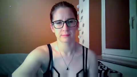 Snapshot of kayalips chatting on October 17, 8:24 pm KayaLips online show from October 17, 8:24 pm