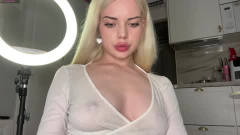 My name Kaya but you can call me Angel online show from June 5, 11:32 pm