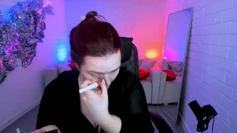 The woman of your dreams online show from October 9, 5:24 am