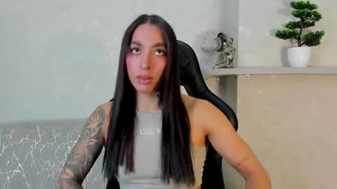 KAYLA BATISTA online show from July 29, 12:32 am