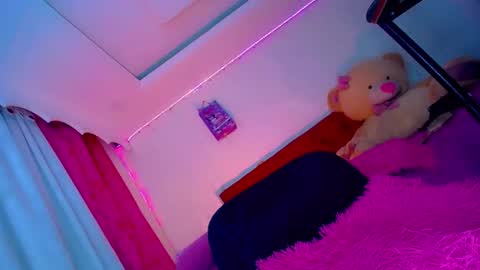 kayla_sexx online show from March 25, 2:07 am