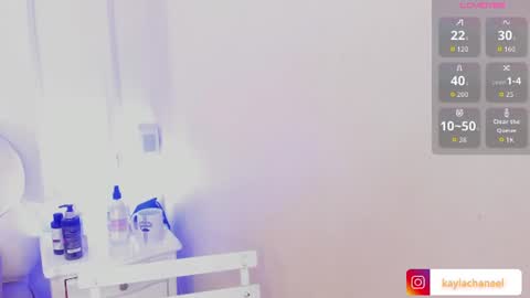 kaylachannell online show from July 23, 4:10 am