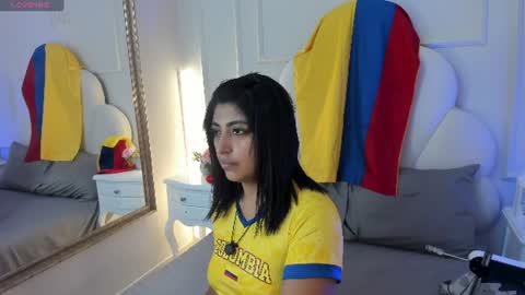 kaylachannell online show from June 24, 4:19 am