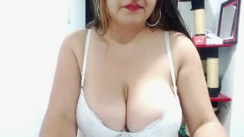 kaylee online show from December 16, 3:24 am