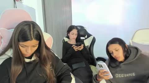 kaylie online show from November 27, 8:16 pm