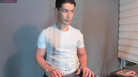 Kayn online show from December 23, 2:07 am