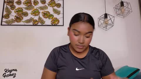 Kayna online show from January 9, 7:19 pm