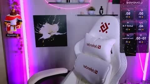 kayworl online show from November 28, 2:46 pm