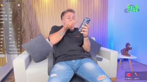 Snapshot of keane_lee chatting on January 22, 7:45 pm Keane online show from January 22, 7:45 pm