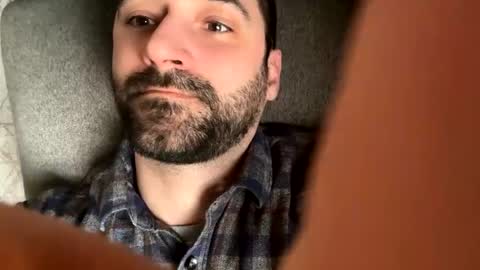 Snapshot of keepquietj chatting on March 3, 1:10 am keepquietj online show from March 3, 1:10 am