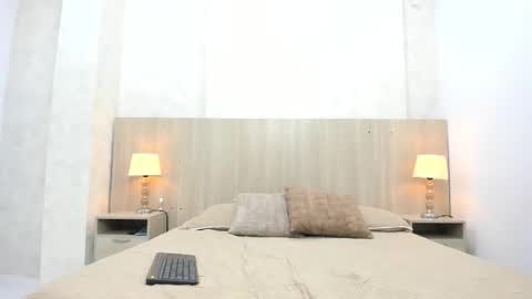 Keila online show from February 7, 1:52 am