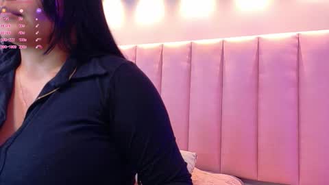 Keily Ross online show from November 1, 7:57 pm