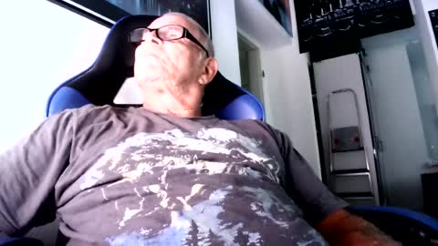 keinewill2504 online show from July 19, 3:58 pm