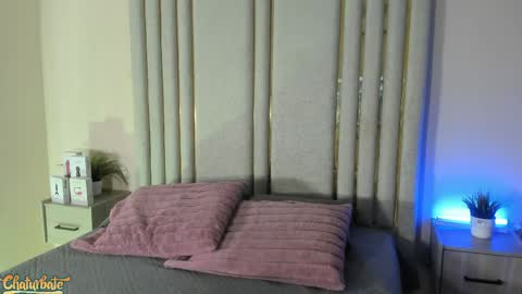 keirahartz online show from March 31, 12:05 pm