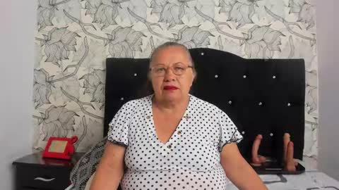   online show from December 15, 11:50 am