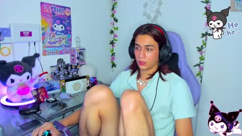 Snapshot of keita_moon chatting on February 3, 11:15 pm Keita moon online show from February 3, 11:15 pm