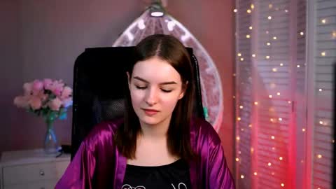 KellieBanshe online show from April 12, 7:45 am