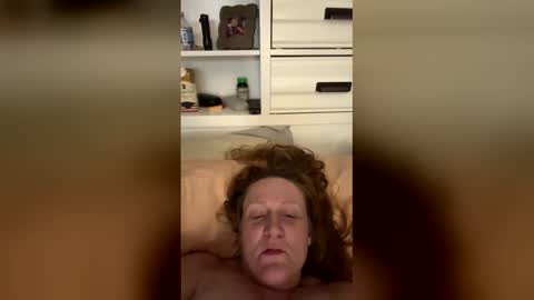 kellilyn10 online show from March 21, 8:19 am