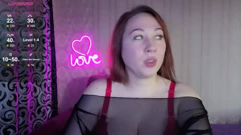 kellycrystall online show from October 31, 4:02 am