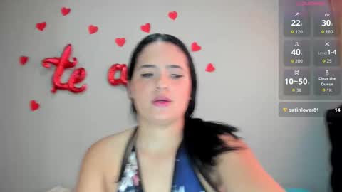 kellyMillian  online show from December 15, 9:11 pm