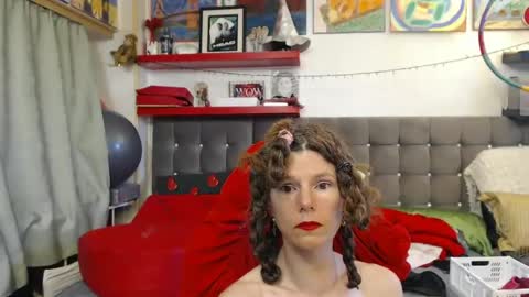 kelly online show from August 3, 4:02 pm