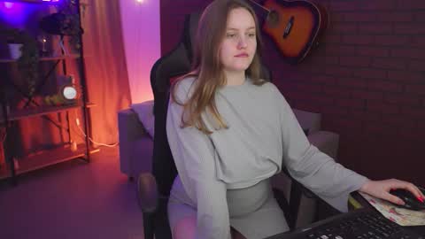 kelly online show from November 9, 11:24 am