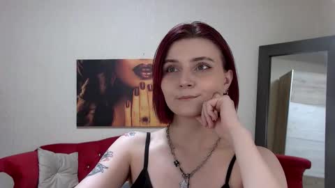 Kelly Stoneys online show from November 22, 6:34 am