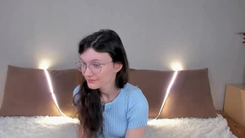 Kelsirabenold online show from March 10, 5:12 am