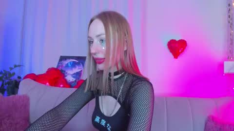 kely cute online show from February 18, 12:49 pm