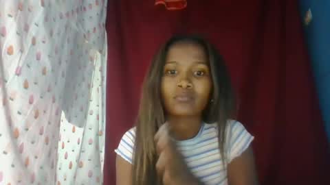 kelyhondra online show from February 18, 7:13 pm