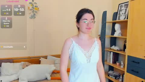 Lina online show from June 8, 1:28 am