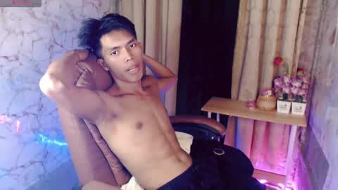 ken_minjun online show from April 12, 11:03 am