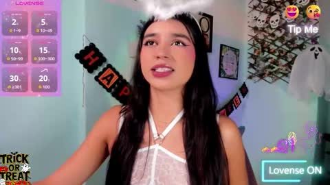 Carolina  online show from October 23, 3:35 pm