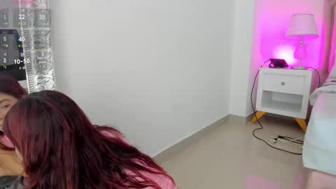 Kendall online show from November 14, 7:32 am