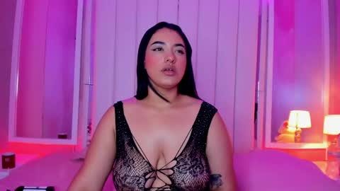 Kendall no Jenner  online show from April 11, 7:45 am