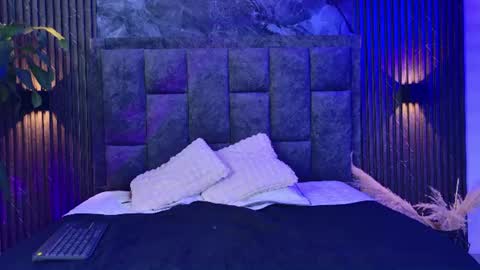 kendall_ll online show from June 9, 7:46 pm
