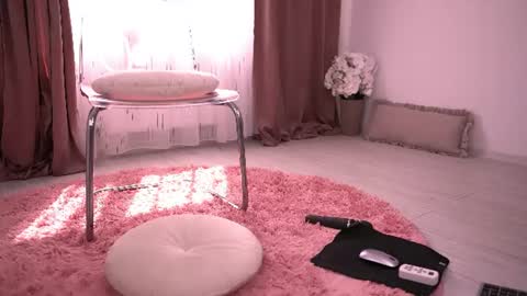 Kendall online show from July 8, 7:34 am