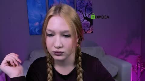 Kendal online show from November 25, 8:51 pm