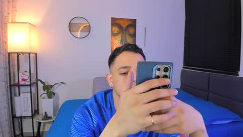kendel_dimitri online show from June 7, 10:48 pm