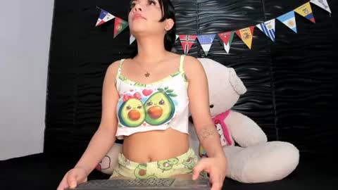 kendra_di_marco online show from July 6, 11:40 am
