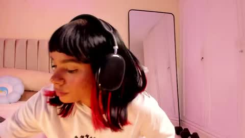 Lu online show from June 4, 1:44 am